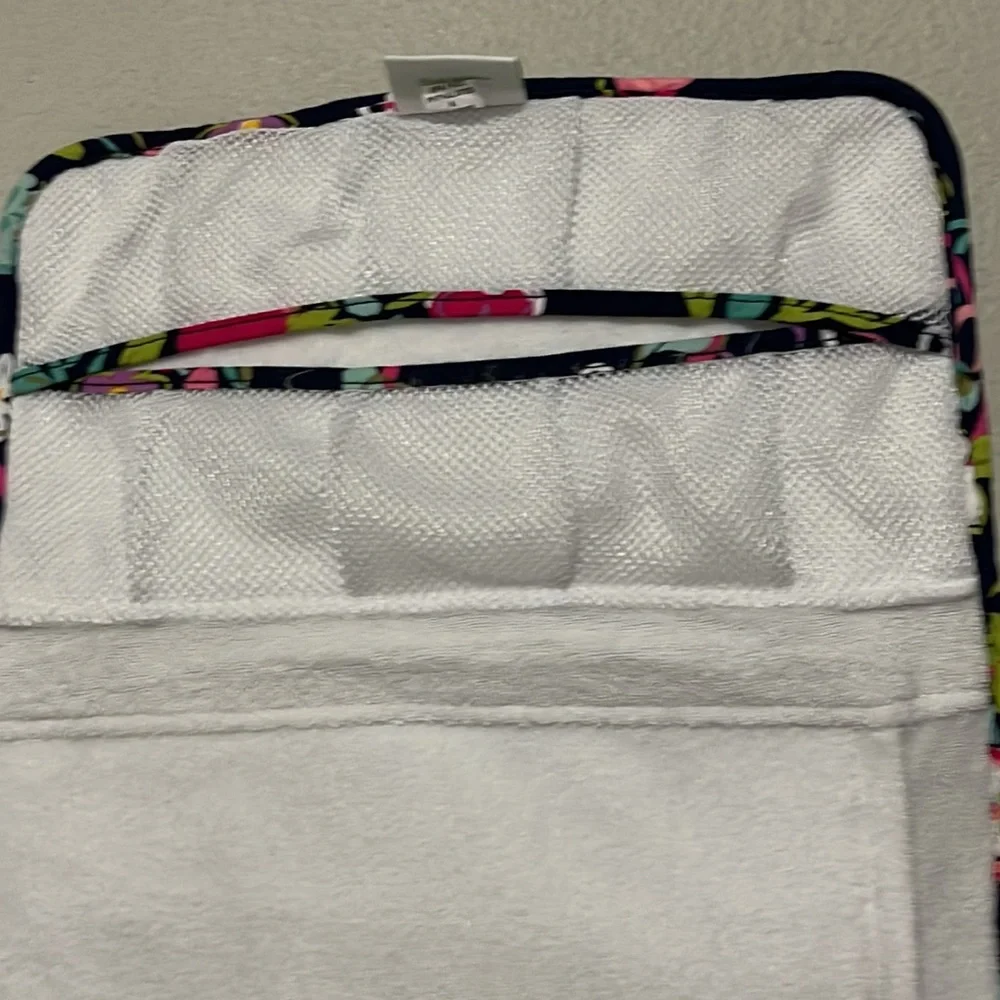 VERA BRADLEY DIAPER CHANGING PAD CLUTCH IN RETIRED RIBBONS PATTERN